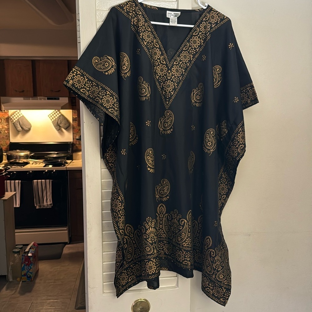 Women’s Dashiki. Brand new never worn.